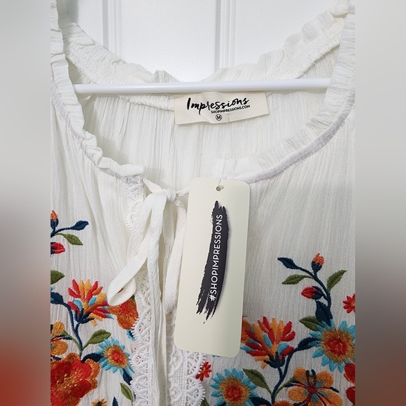 NEW! Impressions Dune Dreaming Embroidered Top In White, Size Medium - Picture 8 of 8